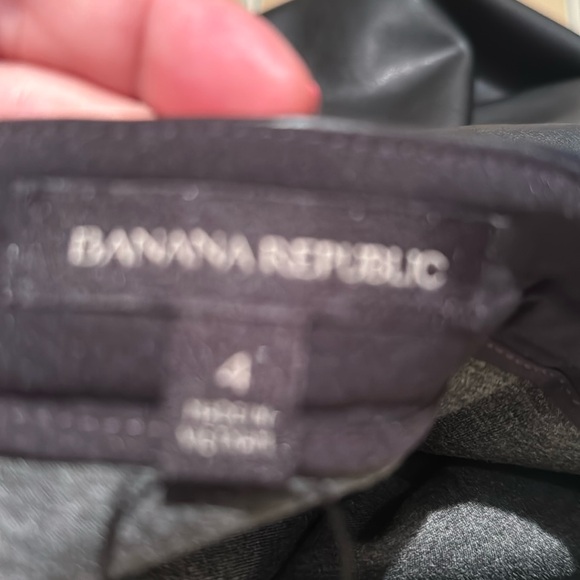 BLACK BANANA REPUBLIC FAUX LEATHER PENCIL SKIRT IN BLACK SIZE US 4 - Picture 14 of 15